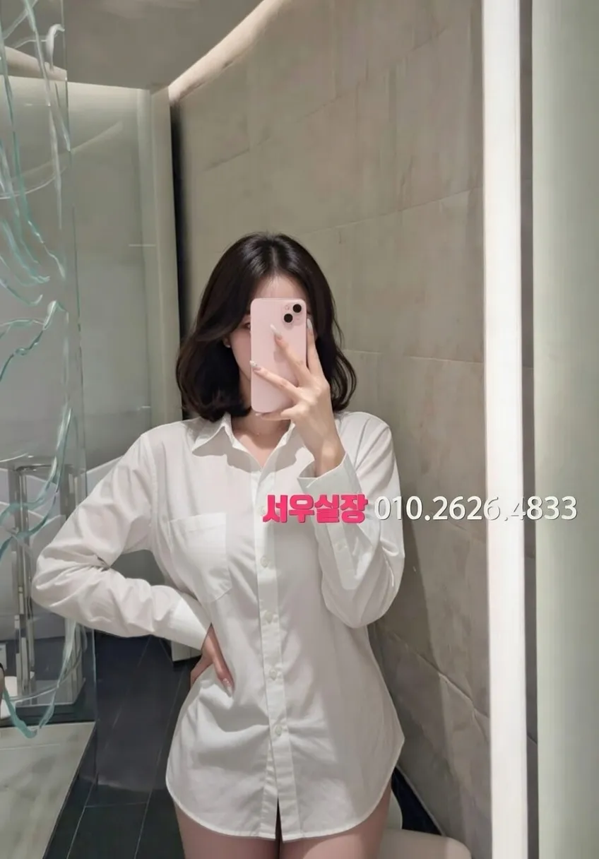 고덕동 가라오케 최신 음향 시스템 내부 고덕동 가라오케 노래방 기기와 조명