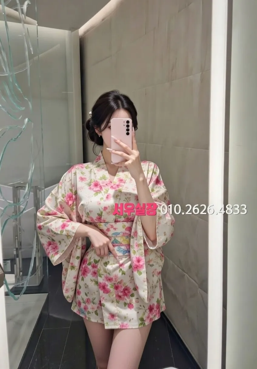 보람동 다국적노래방 실내 모습 전경