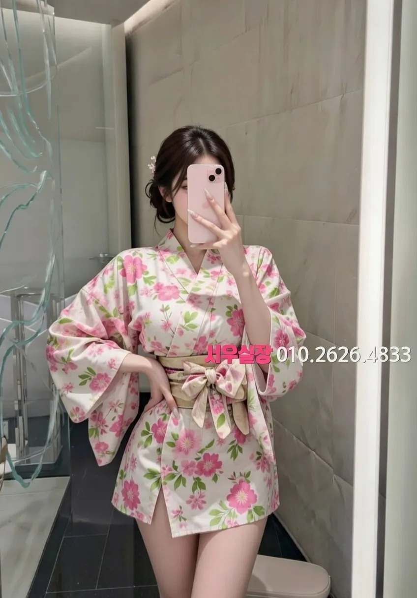 인창동 가라오케 프리미엄 룸 분위기