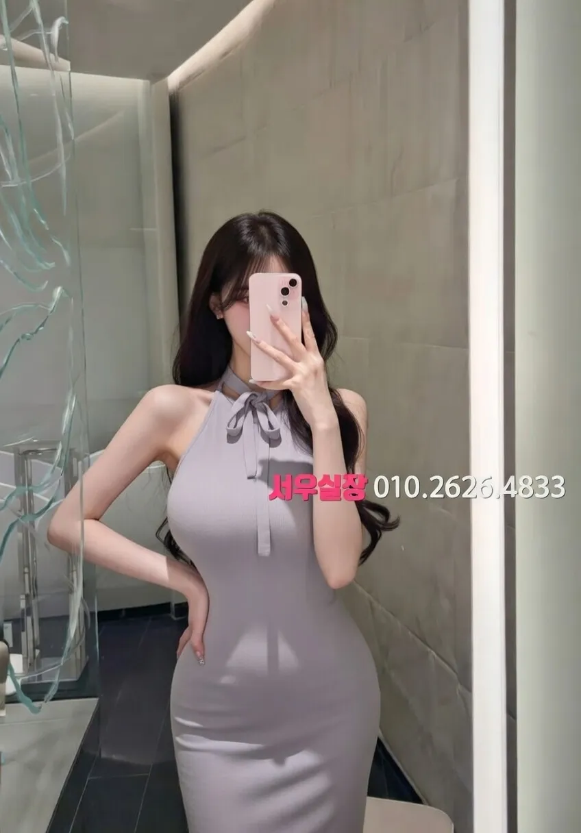 반월동 가라오케 노래방 기기와 조명